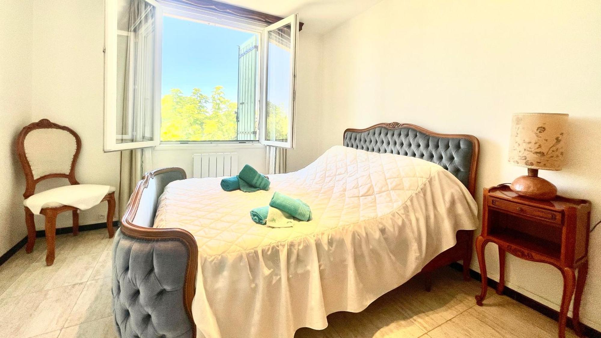 Rendez-Vous Avec Les Cigales - Gite 6 Personnes 100M2 - Piscine Privee - Climatisation Cheval Blanc Exterior foto